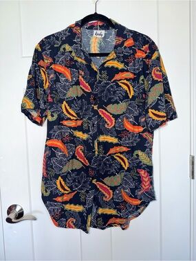 Tapestry Black Leaf Print Short Sleeve Button Down